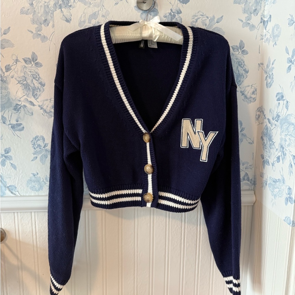 H&m navy NY cardigan size xs